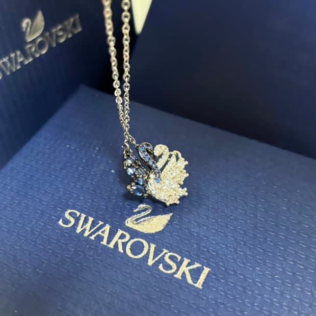 스와로브스키 트윈 스완 목걸이