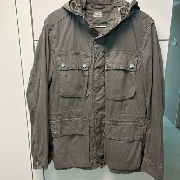 C.P. Company 씨피컴퍼니 후디드 컴뱃 자켓 카키 100사이즈
