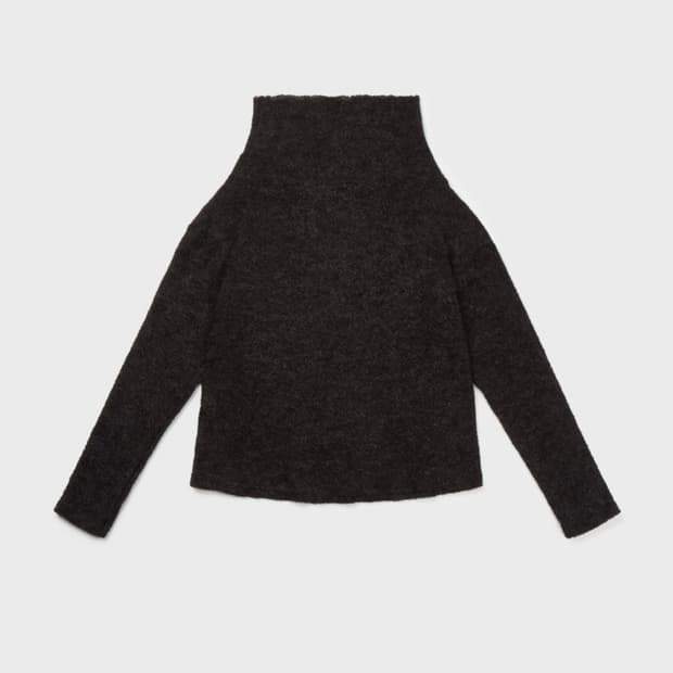 Kindred 오프숄더 울 부클 풀오버