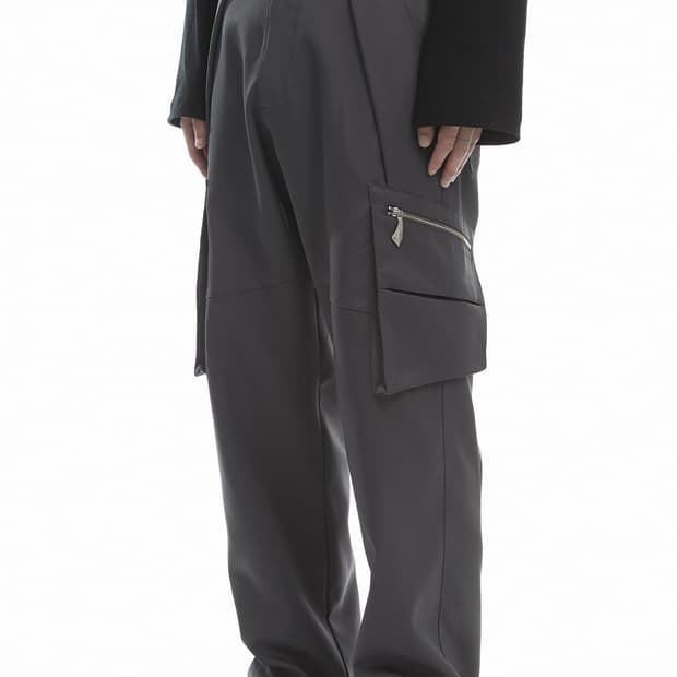 (46) 큐레이티드 퍼레이드 flow trouser