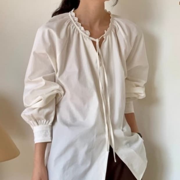 프릴 타이 블라우스(크림아이보리) 새상품