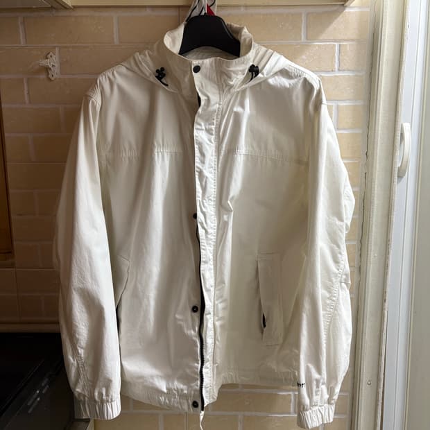 칼하트 - 코튼 바람막이 자켓 화이트 색상