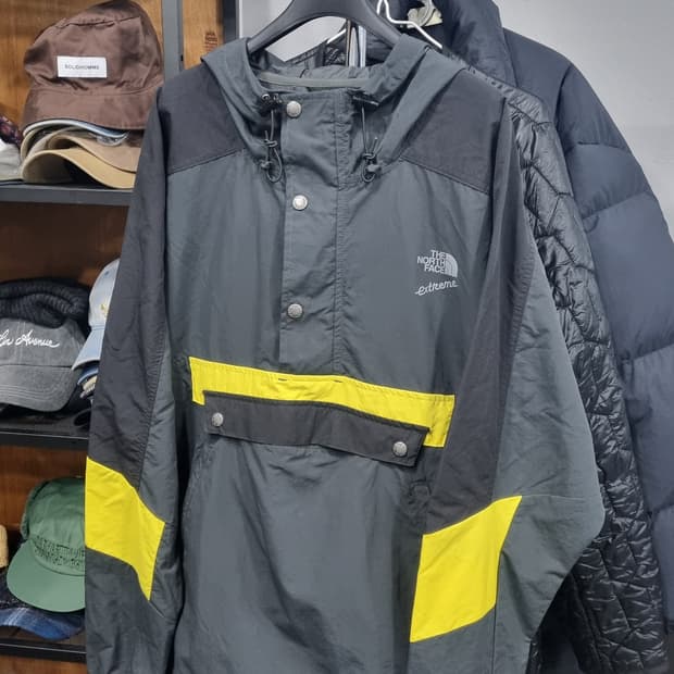 노스페이스 남성 바람막이(아노락) 105~110적당