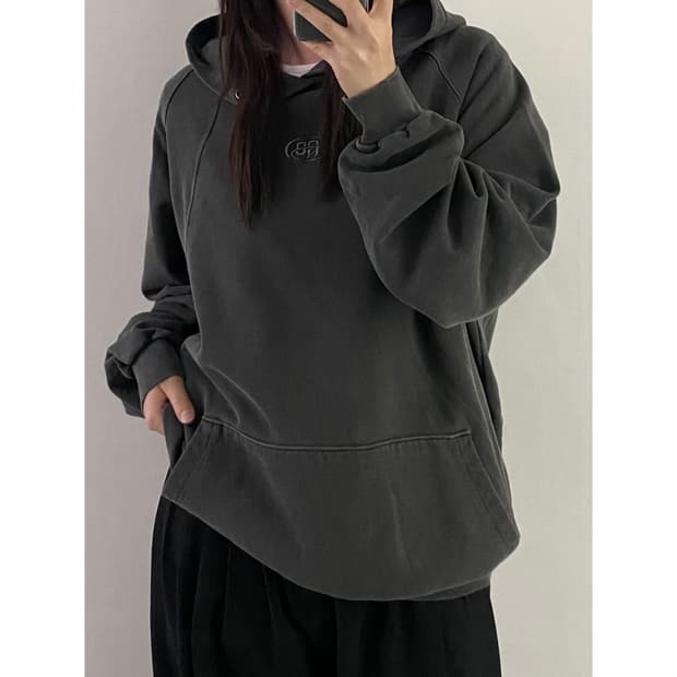 꼼파뇨 후드티