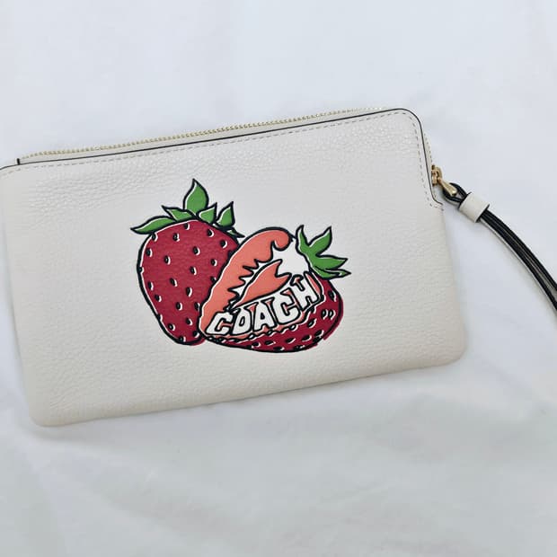 코치 스트로베리 라지 파우치 [24한정/새상품]