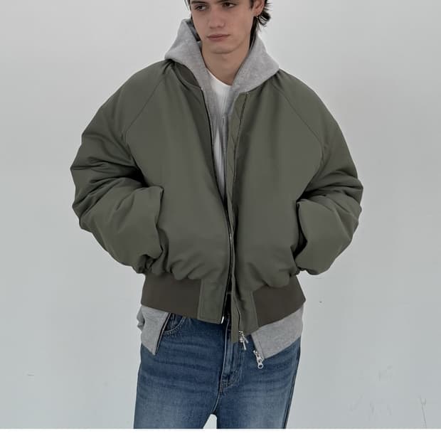 준느 J48 패디드 봄버 카키 라지