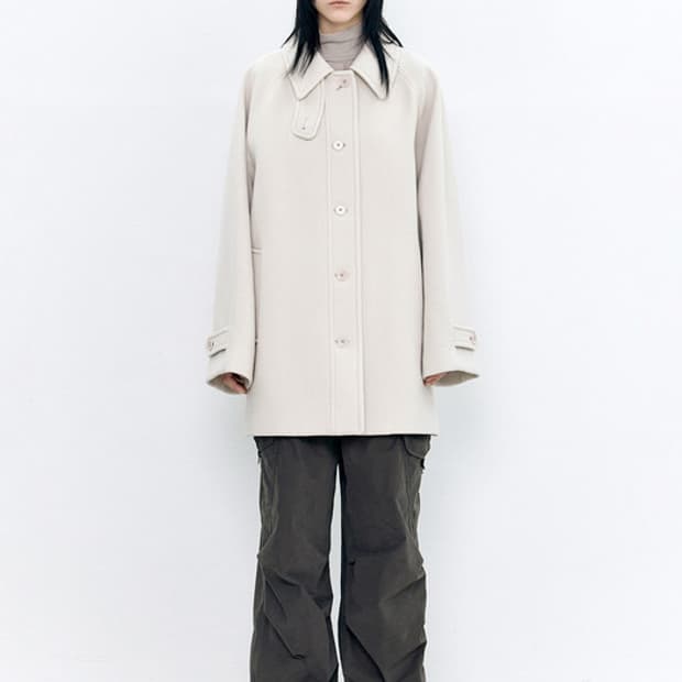 인사일런스우먼 소프트 하프 발마칸 코트 크림 미착용 새상품 팝니다!