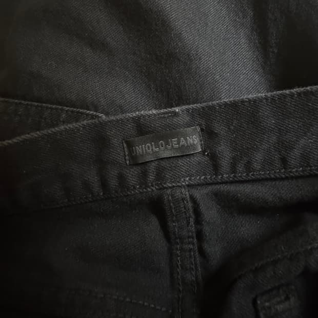 유니클로 부츠컷진 블랙 24