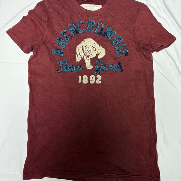 아베크롬비 버건디 반팔