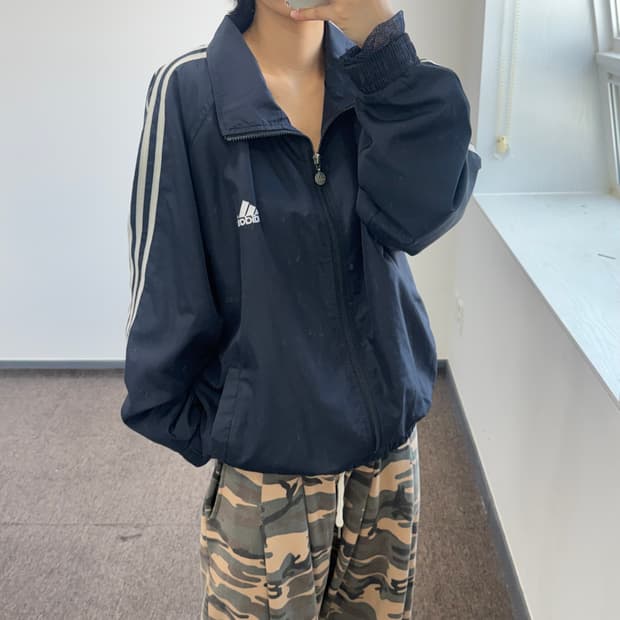 Adidas 아디다스 백 삼각로고 블랙 바람막이 