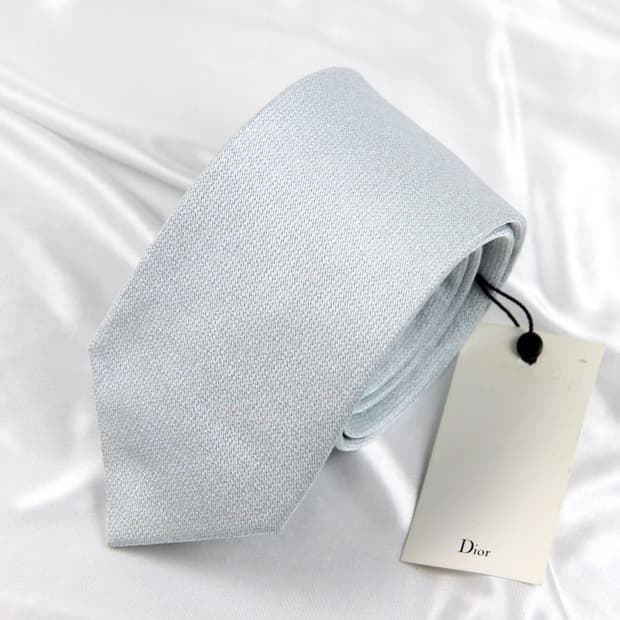 디올 7.8cm 미사용 S등급 신형 연하늘색 남자 명품 넥타이