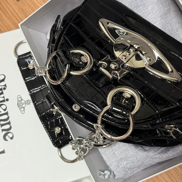 비비안웨스트우드 orb 야스민 체인 숄더백 블랙