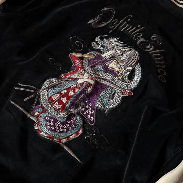 [bullet noise] vintage velvet sukajan