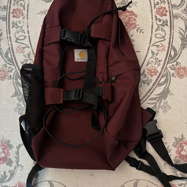 carhartt wip 킥플립 백팩 wine 급처