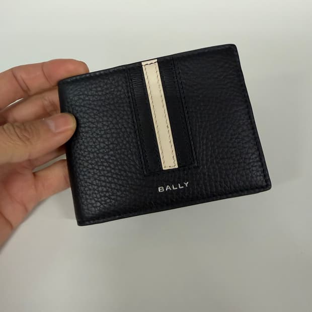 정품) 발리 남성 반지갑 새제품급