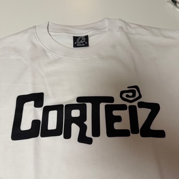 코르테이즈 corteiz  티셔츠 화이트