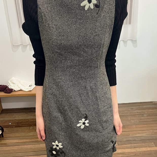 Floral Grey Dress 플로럴 그레이 드레스