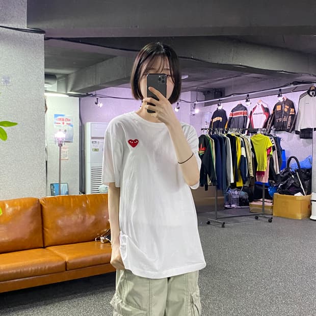 꼼데가르송 레드와펜 화이트 반팔티 B4642 