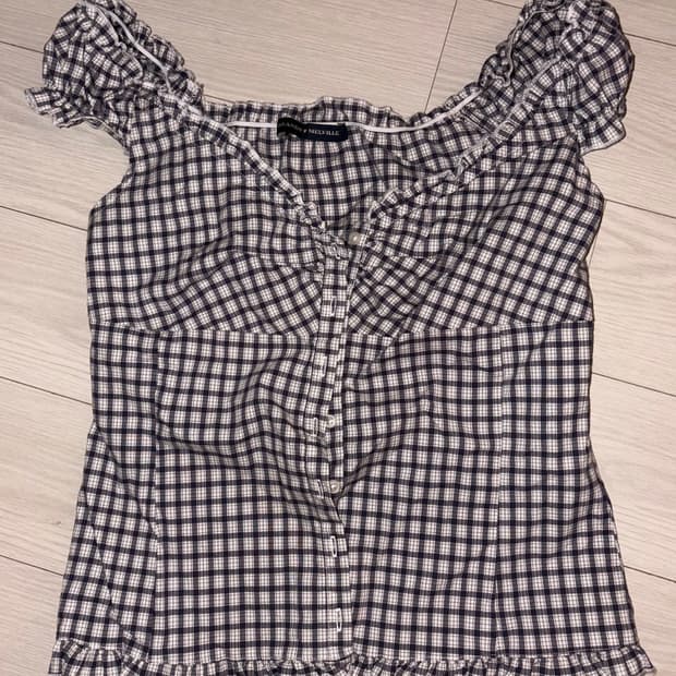 (새상품) 브랜디 멜빌 Brandy Melville 체크 블라우스