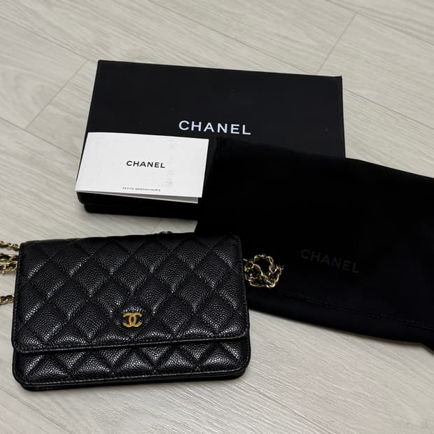 샤넬 캐비어 금장 내장칩 블랙 체인백
