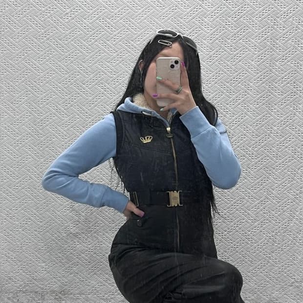 아디다스 리스펙트미 슬림핏 벨티드 패딩 조끼 90 C06860