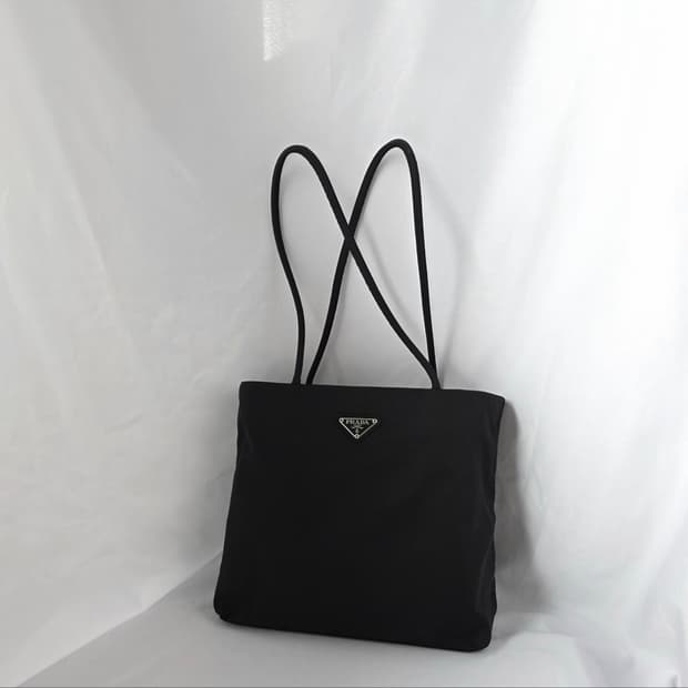 [정품 PRADA] 프라다 긴줄 포코노 나일론 숄더백 쇼퍼백 스몰