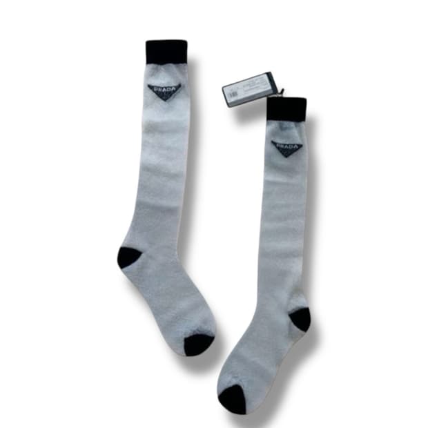 rare) 프라다 런웨이 Logo Sheer Knee-High Socks