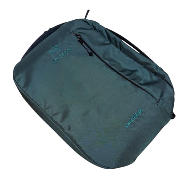 아크테릭스 스위치 블레이드 슬링백 그린