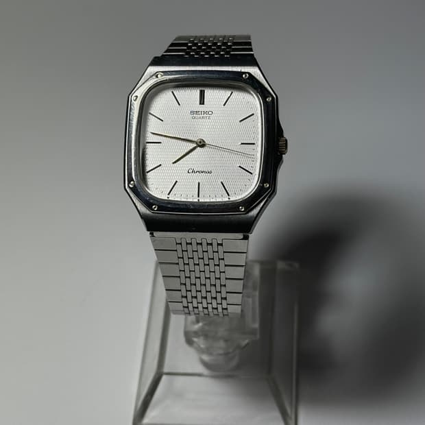 SEIKO quartz chronos