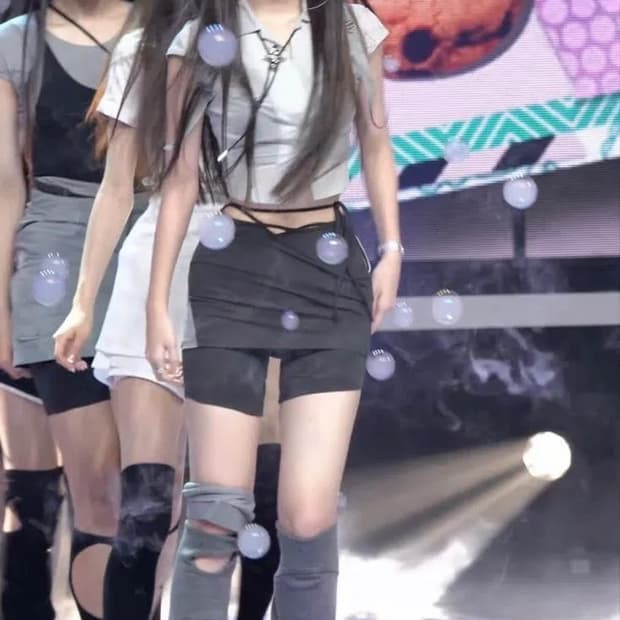 hyeinseo WRAP SHORTS 혜인서 랩 쇼츠