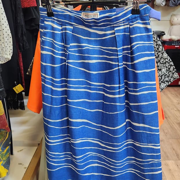 입생로랑 블루 스트라이프 스커트 일본판 빈티지