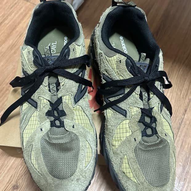 ML610TCL 모델, 케일 콜라보 제품 300mm 판매합니다.