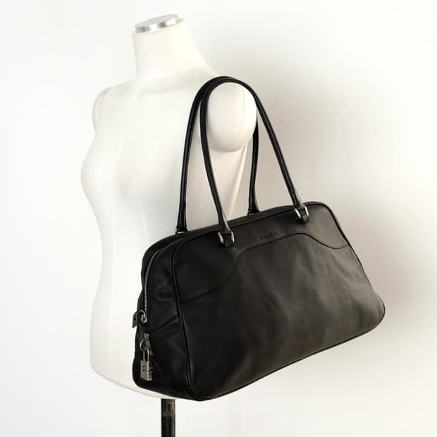 프라다 레더 볼링백