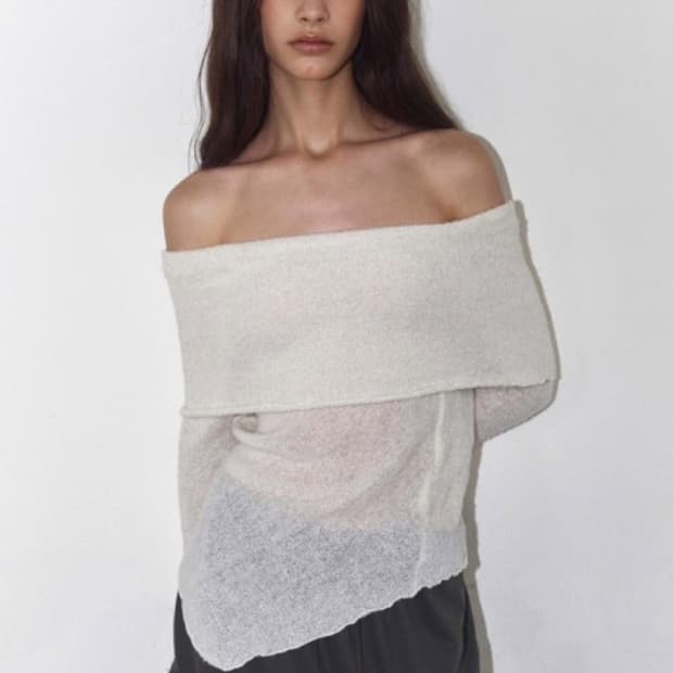 폴리수엠 오프숄더 화이트