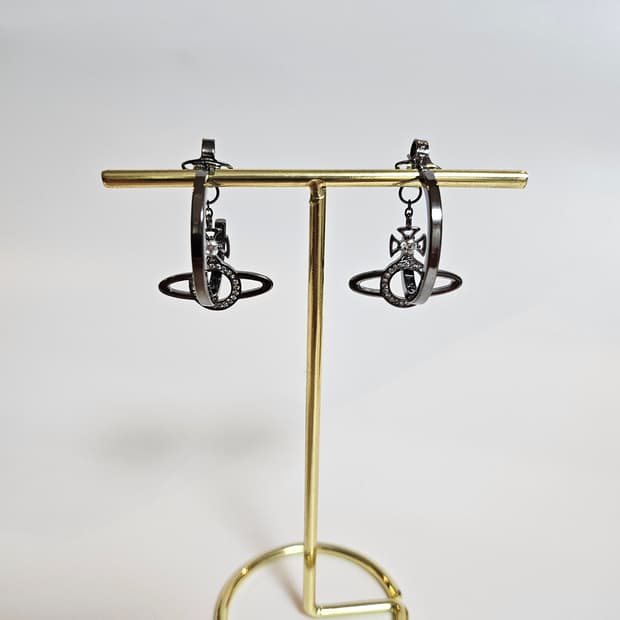 비비안웨스트우드 업사이클링 후프링 귀걸이