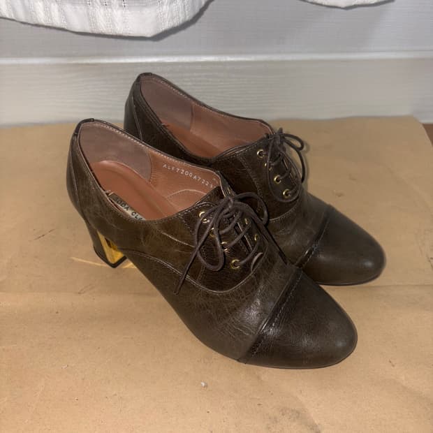 SODA 다크브라운 앵클부츠 6D