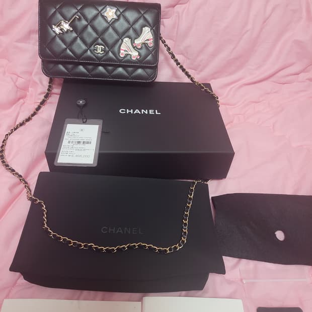 정품)급처미사용새상품!샤넬 참장식 신형 내장칩 WOC 공주가방 크로스백