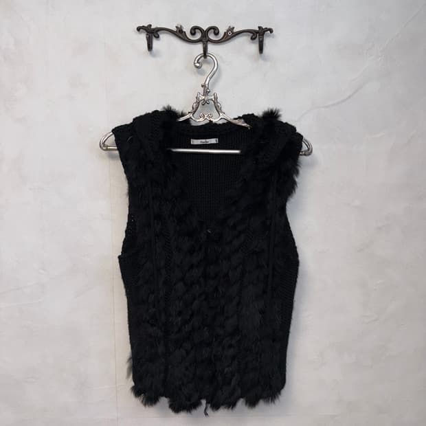 Black rabbit fur trimming hood vest