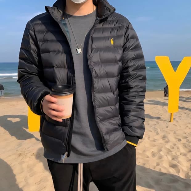 폴로 경량패딩