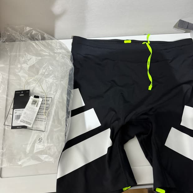 아디제로 로드 투 레코드 타이즈 L