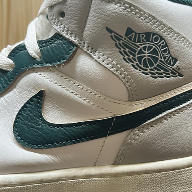 AIR JORDAN 1 MID SE