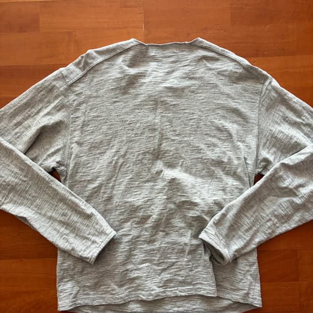 후브스 빈티지 인터록 헨리넥 롱슬리브 그레이 m