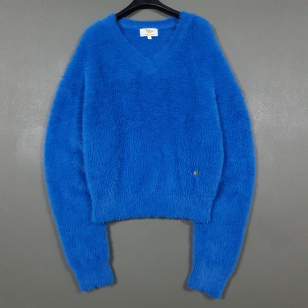 여성 F) 와키윌리 와릿이즌 신형 23FW 헤어리 브이넥 니트 블루