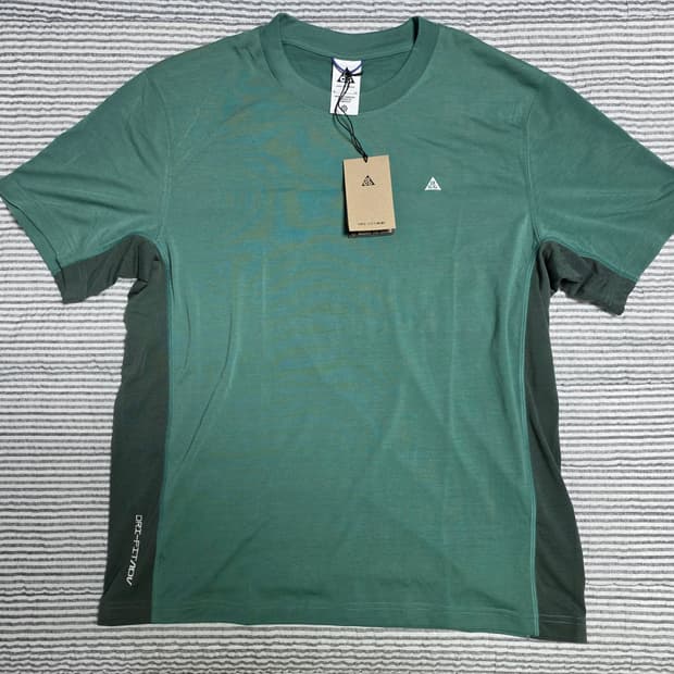 나이키 ACG 드라이핏 UV고트 락스 티셔츠 XL (FN8412-361)