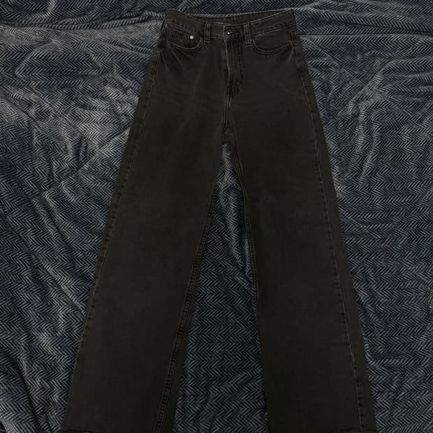 에잇세컨즈 흑청 팬츠 34