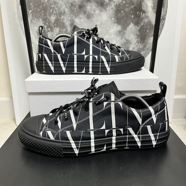 정품 44) 발렌티노 VLTN 타임즈 스니커즈 280~285