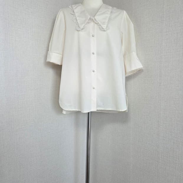 더아이잗   블라우스 