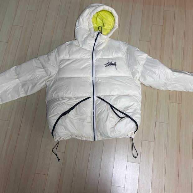 스투시 800필 덕다운 패딩(M)