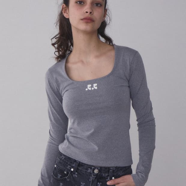 레스트앤레크리에이션 rest&recreation 스퀘어넥 롱슬리브 티셔츠