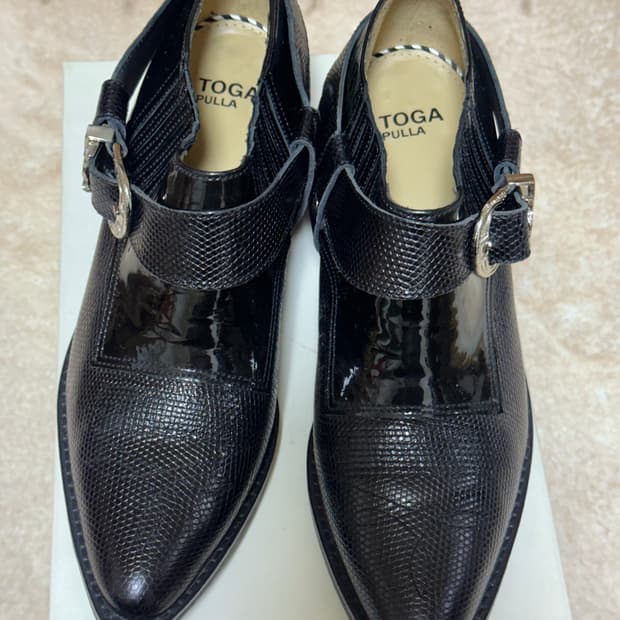 toga 토가풀라 로퍼